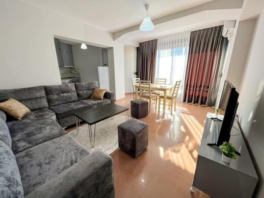 Scanderbeg Square 2Br Apt Tirana Exteriér fotografie